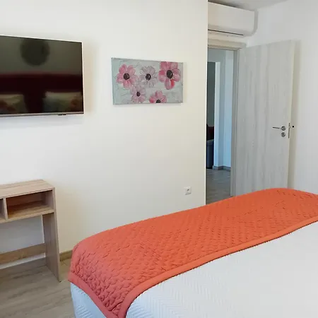 Garden House 3* Fundão