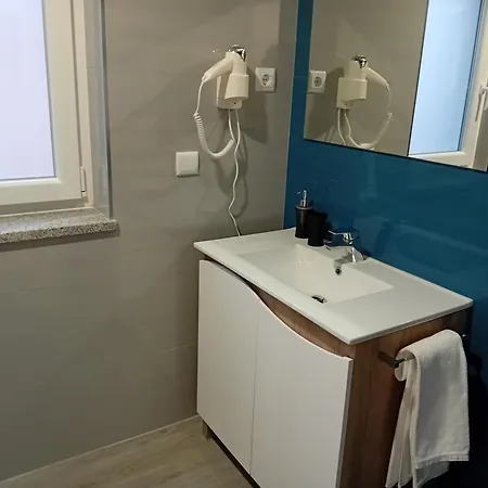 Garden House ゲストハウス Fundão