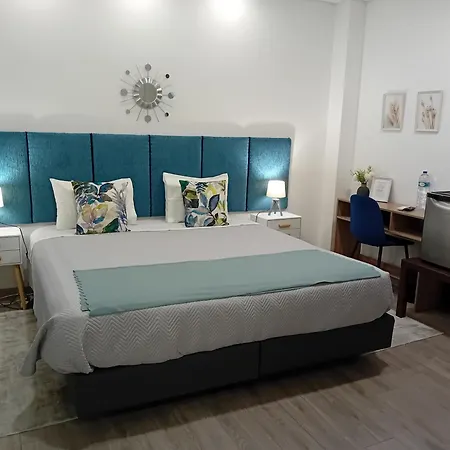 ゲストハウス Garden House