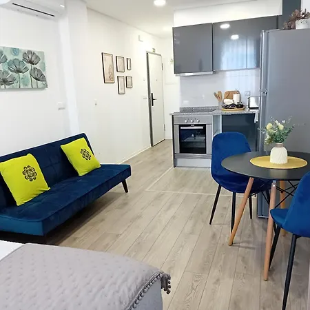 Garden House Apartment *