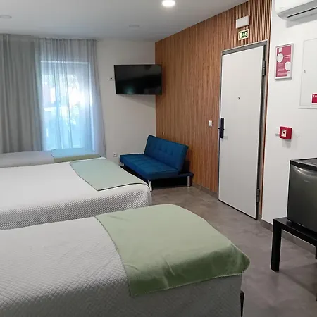 ゲストハウス Garden House 3*