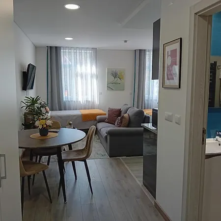 Garden House 3* Fundão