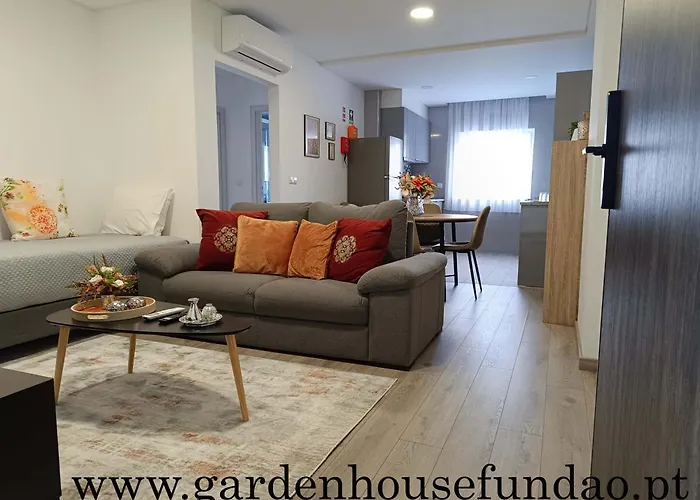 招待所 Garden House